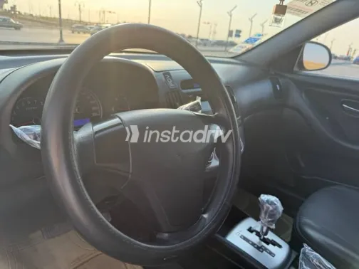 Hyundai Elantra 2020 White Used for Sale - 7