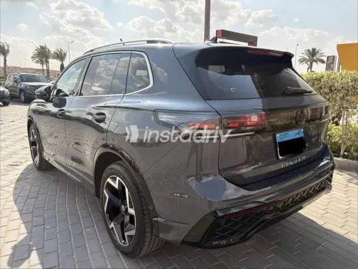 Volkswagen Tiguan 2025 Gray Used for Sale - 1