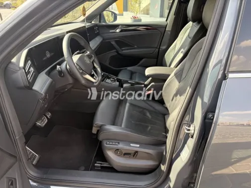 Volkswagen Tiguan 2025 Gray Used for Sale - 4