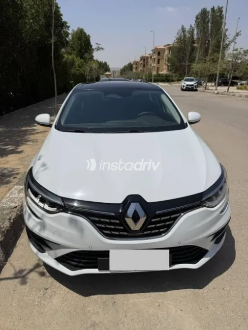 رينو ميجان 2025 أبيض مستعملة للبيع - 1