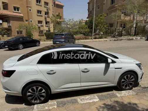 رينو ميجان 2025 أبيض مستعملة للبيع - 6