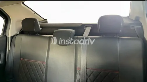 رينو لوجان 2019 أسود مستعملة للبيع - 1