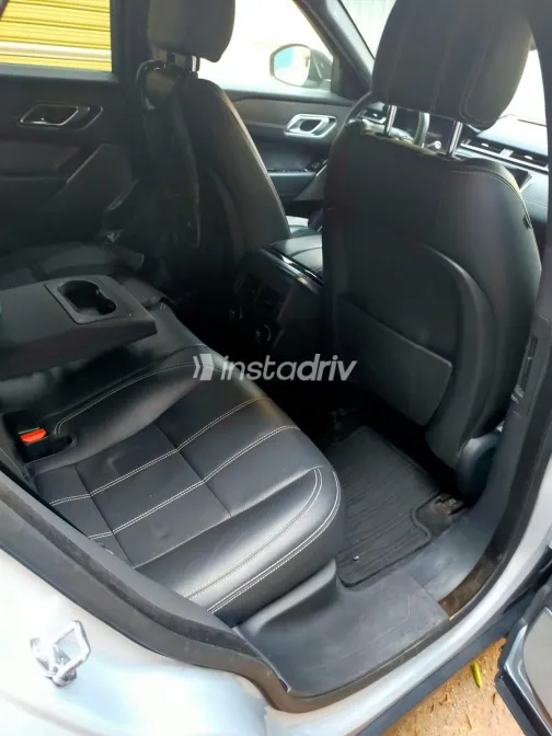 Land Rover Velar 2021 Silver Used for Sale - 1