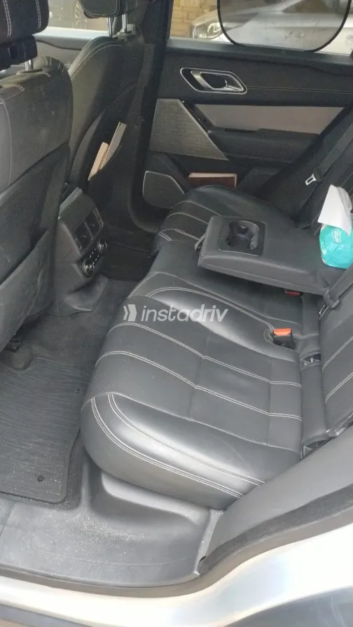 Land Rover Velar 2021 Silver Used for Sale - 2