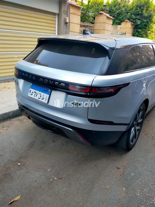 Land Rover Velar 2021 Silver Used for Sale - 7
