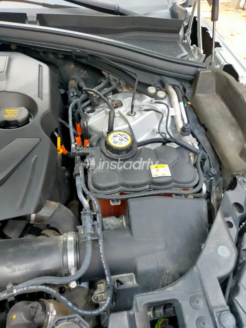 Land Rover Velar 2021 Silver Used for Sale - 10