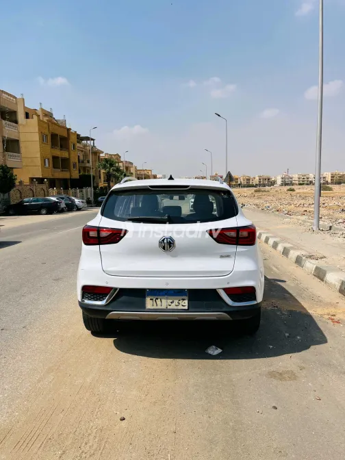 MG ZS 2021 White Used for Sale - 1
