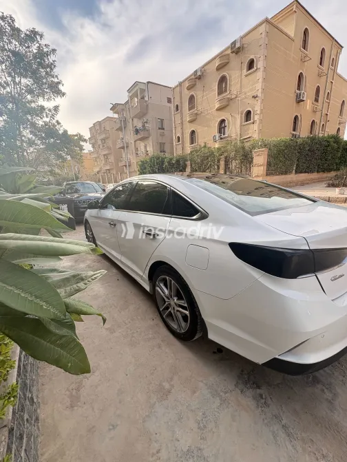 هيونداي سوناتا 2019 أبيض مستعملة للبيع - 4