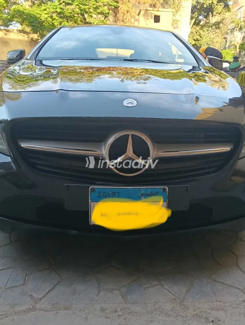 مرسيدس CLA 180 2015 أسود مستعملة للبيع - 2