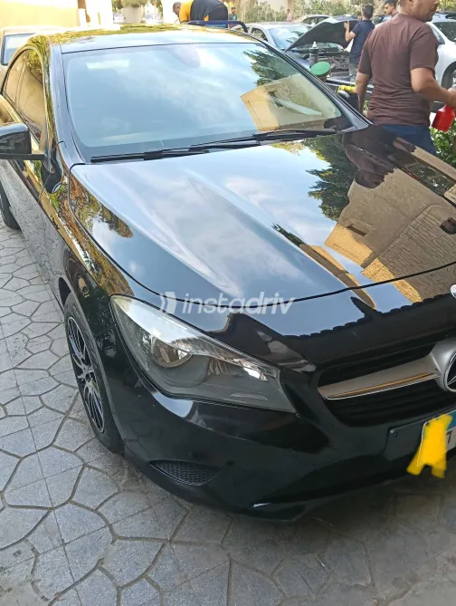 مرسيدس CLA 180 2015 أسود مستعملة للبيع - 4