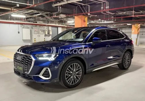 اودي Q3 2024 أزرق غامق مستعملة للبيع - 3