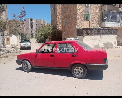 فيات شاهين 1999 أحمر مستعملة للبيع - 3