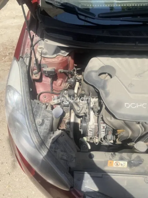 Hyundai Elantra 2013 Burgundy Used for Sale - 7