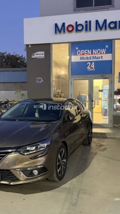 Renault Megane 2021 Brown Used for Sale - 3
