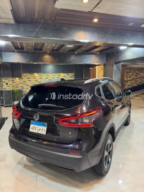 Nissan Qashqai 2021 Brown Used for Sale - 5