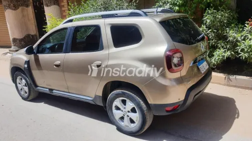 Renault Duster 2019 White Used for Sale - 5