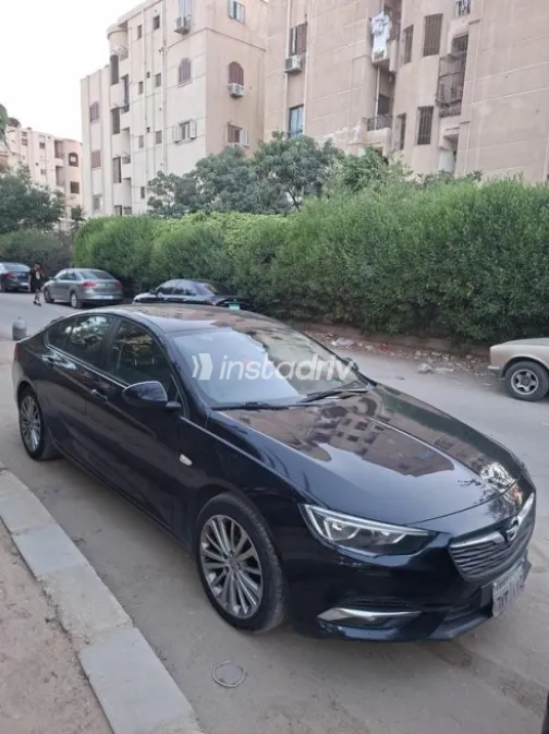 Opel Insignia 2018 White Used for Sale - 1