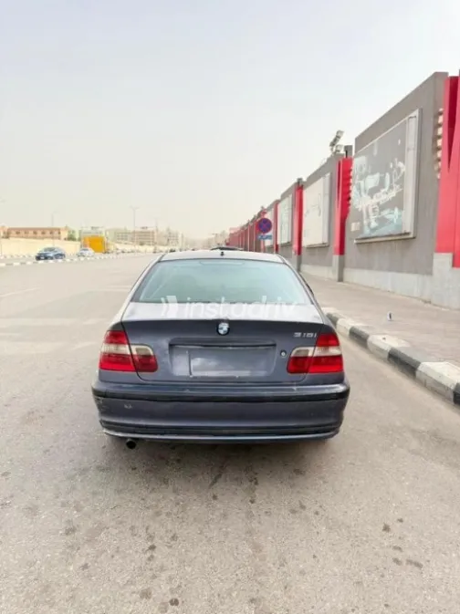 بي ام دبليو 318 2000 رمادي مستعملة للبيع - 2