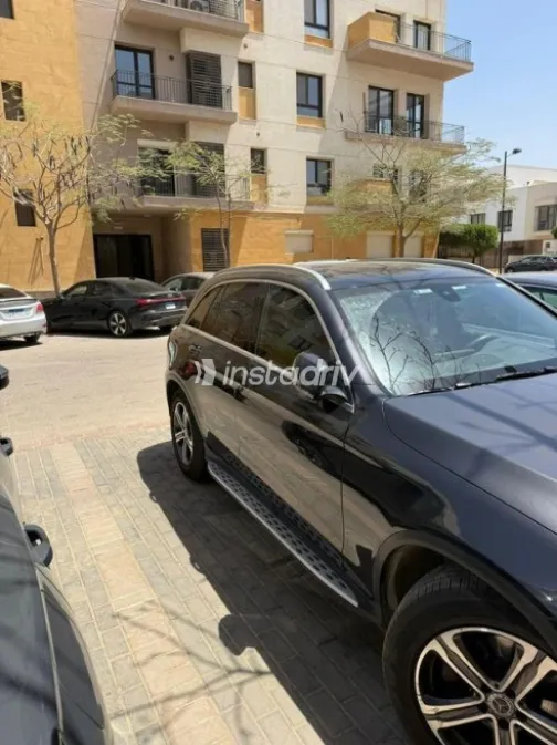مرسيدس GLC 200 2021 رمادي مستعملة للبيع - 3