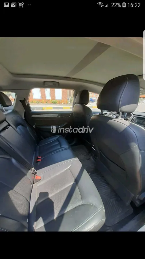 MG Rx5 2019 White Used for Sale - 4