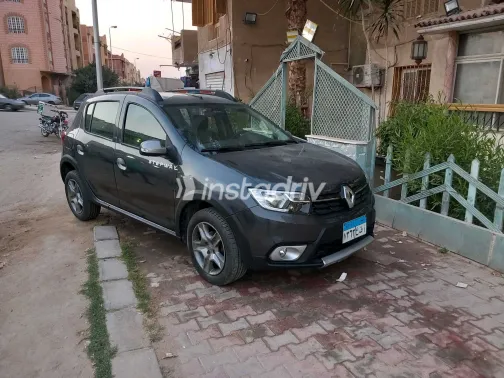 Renault Sandero Step Way 2023 Gray Used for Sale - 8