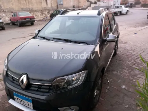 Renault Sandero Step Way 2023 Gray Used for Sale - 9