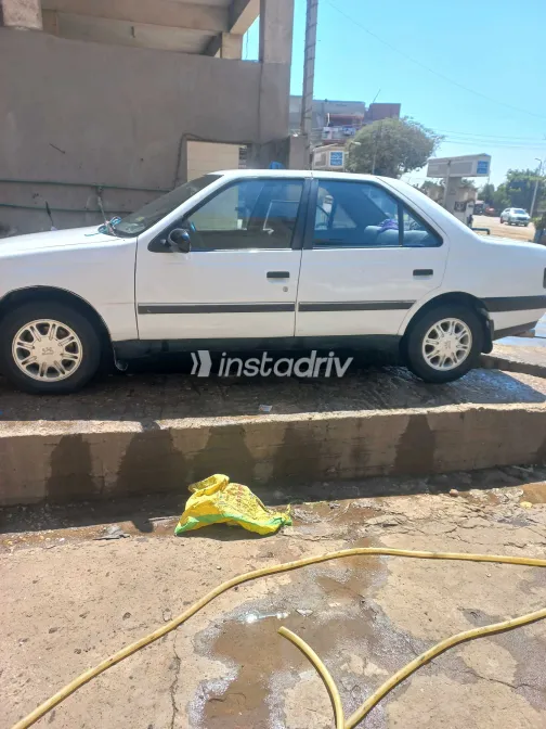 Peugeot 405 1994 White Used for Sale - 1