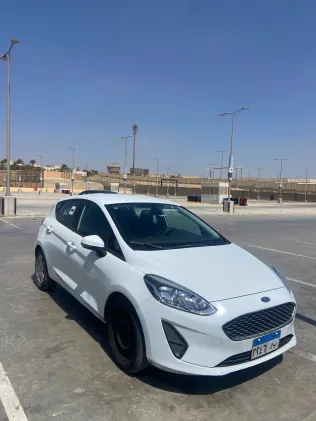 فورد فيستا 2019 أبيض مستعملة للبيع