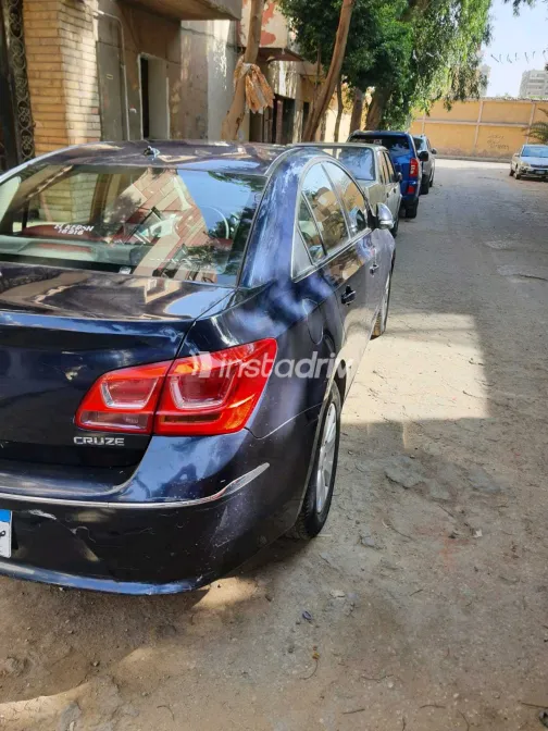 Chevrolet Cruze 2017 White Used for Sale - 7