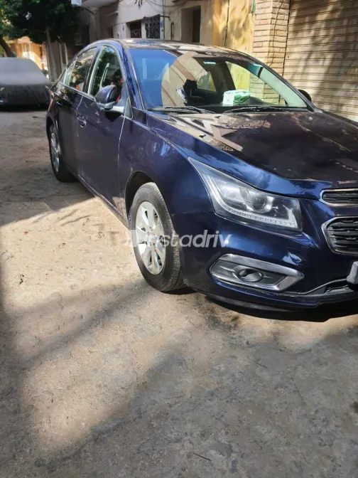 Chevrolet Cruze 2017 White Used for Sale - 9