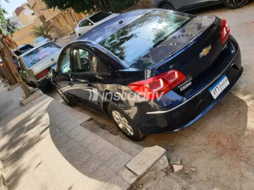 Chevrolet Cruze 2017 White Used for Sale - 10