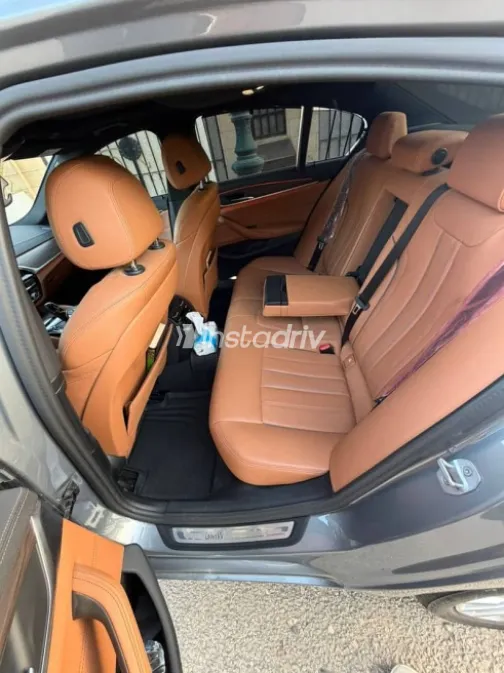 بي ام دبليو 520 2023 رمادي مستعملة للبيع - 5