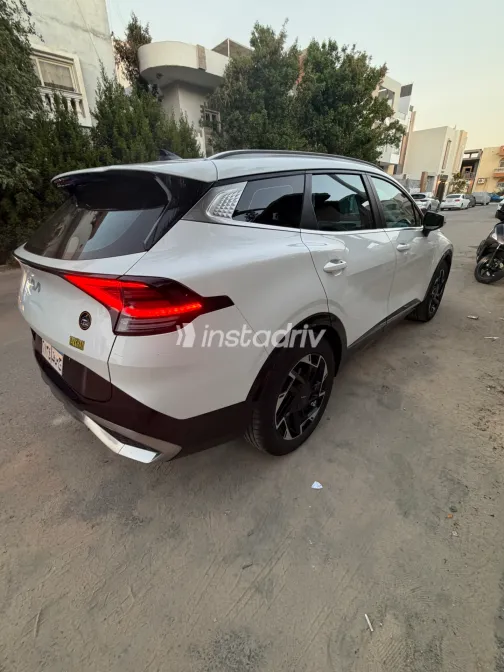 Kia Sportage 2023 White Used for Sale - 1