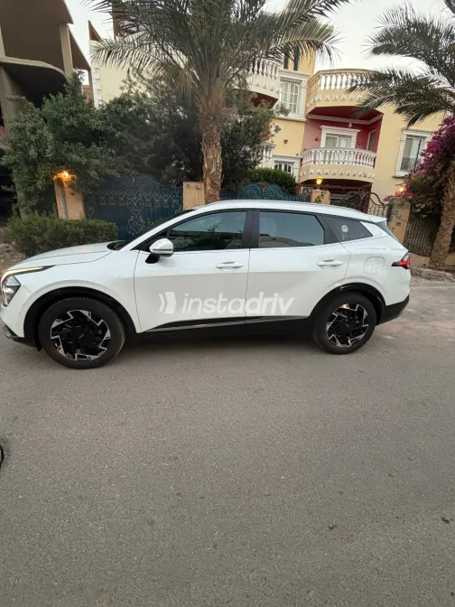Kia Sportage 2023 White Used for Sale - 5