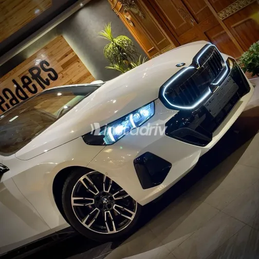 بي ام دبليو 520 2026 أبيض مستعملة للبيع - 1