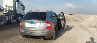 Kia Carens 2012 Gray Used for Sale