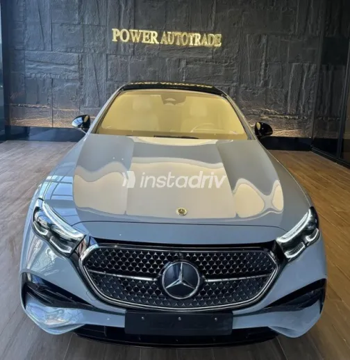 Mercedes E 200 2024 Gray Used for Sale - 1