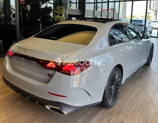 Mercedes E 200 2024 Gray Used for Sale - 5
