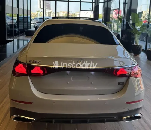 Mercedes E 200 2024 Gray Used for Sale - 6