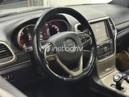 Jeep Grand Cherokee 2016 Beige Used for Sale - 7