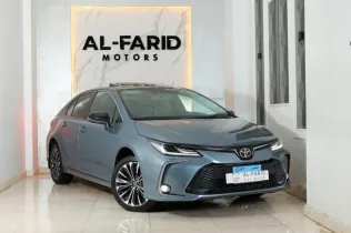 تويوتا كورولا 2023 رمادي مستعملة للبيع