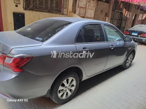 بى واى دى‬ L3 2023 أبيض مستعملة للبيع - 2