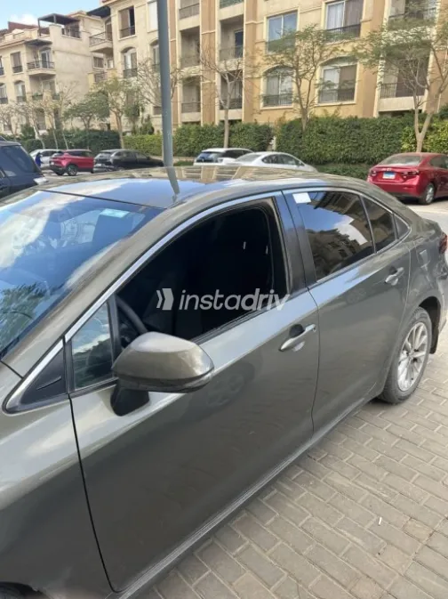 Toyota Corolla 2019 Gray Used for Sale - 2