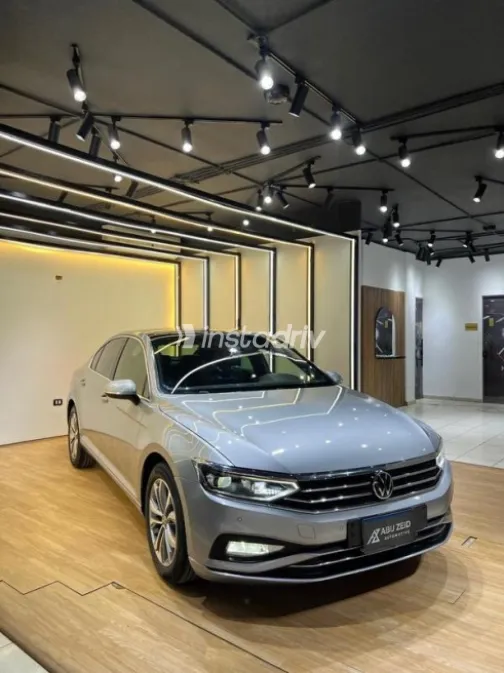 Volkswagen Passat 2022 Silver Used for Sale - 3