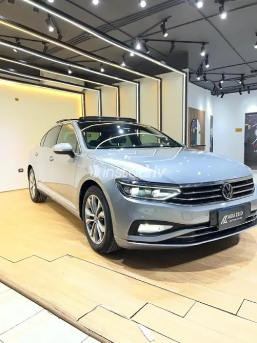 Volkswagen Passat 2022 Silver Used for Sale - 7