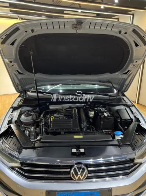 Volkswagen Passat 2022 Silver Used for Sale - 8