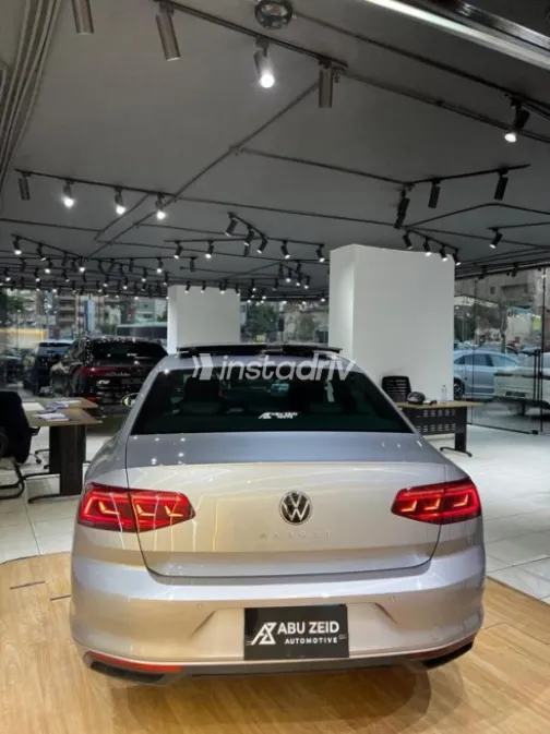 Volkswagen Passat 2022 Silver Used for Sale - 9