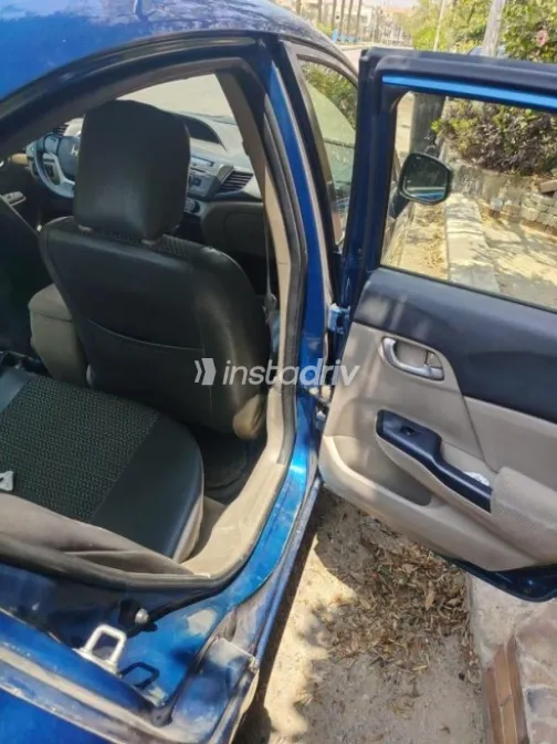 Honda Civic 2012 Blue Used for Sale - 4