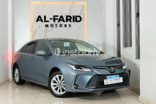 Toyota Corolla 2024 Gray Used for Sale - 1