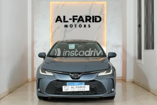 Toyota Corolla 2024 Gray Used for Sale - 3